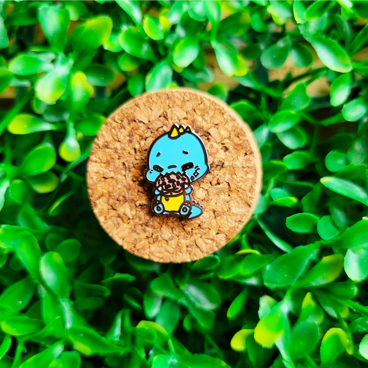 Nom Mini Pin